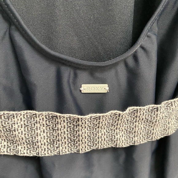 Roxy one piece swimsuit with woven belt - Medium - Picture 4 of 6